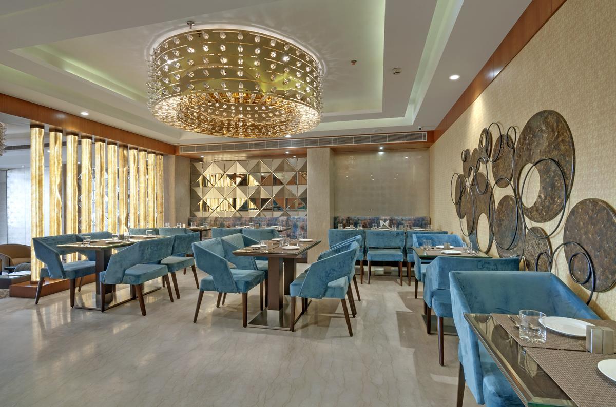 Beacon Hotel Nirman Vihar Neu-Delhi Exterior foto